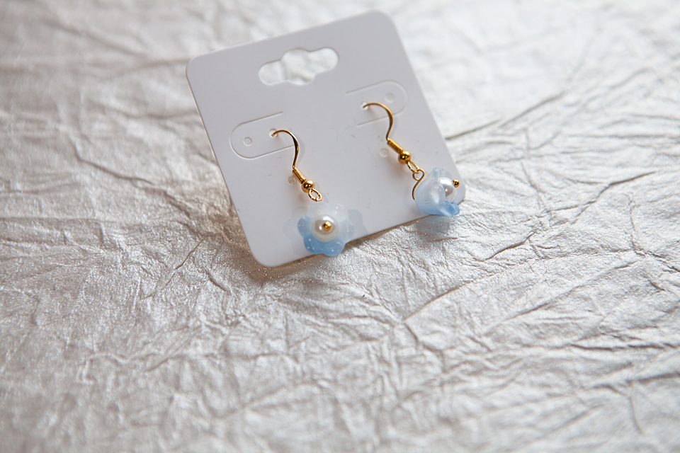 Dainty Blue Flower Earring